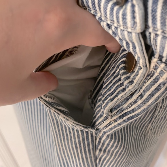 F21 Pinstripe Denim Overalls with Distressed Details and rolled hem, size 27 - Picture 10 of 11